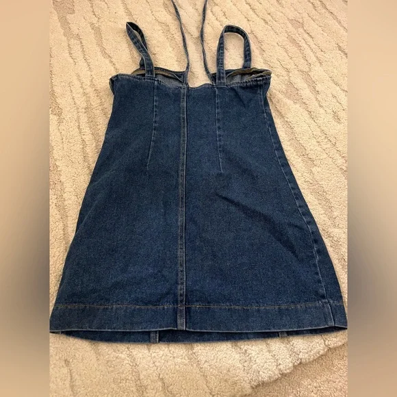 ๐๐ฆ๐ NWOT BLUE DENIM Urban Outfitters UO Keyhole Dress - Picture 9 of 10